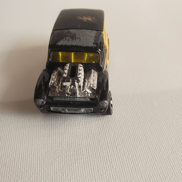 Vintage 2001 "MG ROVER" Hot Wheel - Picture 2 of 6